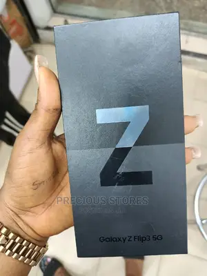 New Samsung Galaxy Z Fold 3 256 GB Black