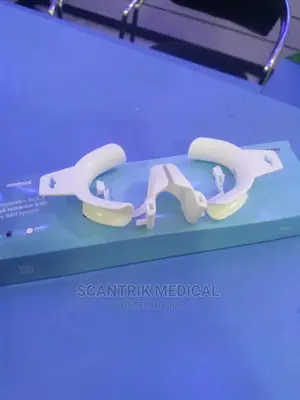 Dental Expend Retractor With Intraoral Lip Cheek Retractor