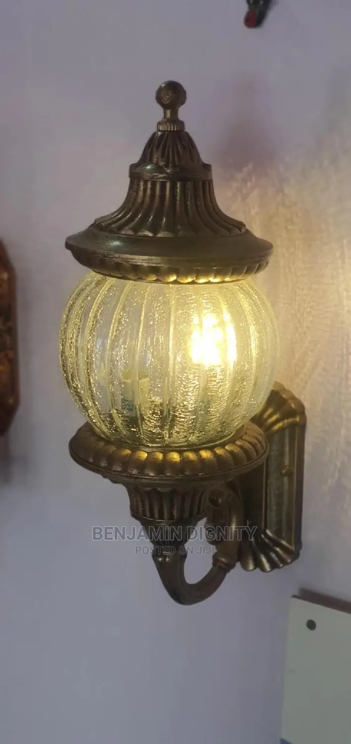 Outdoor Pillar/Gate Lamp 