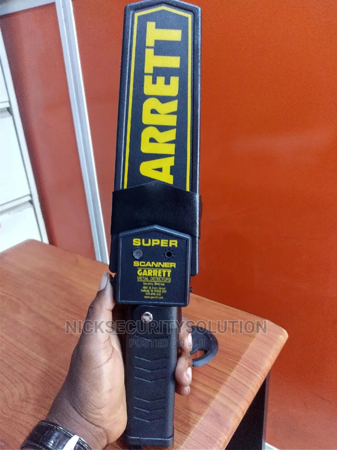 Garrett Security Metal Detector