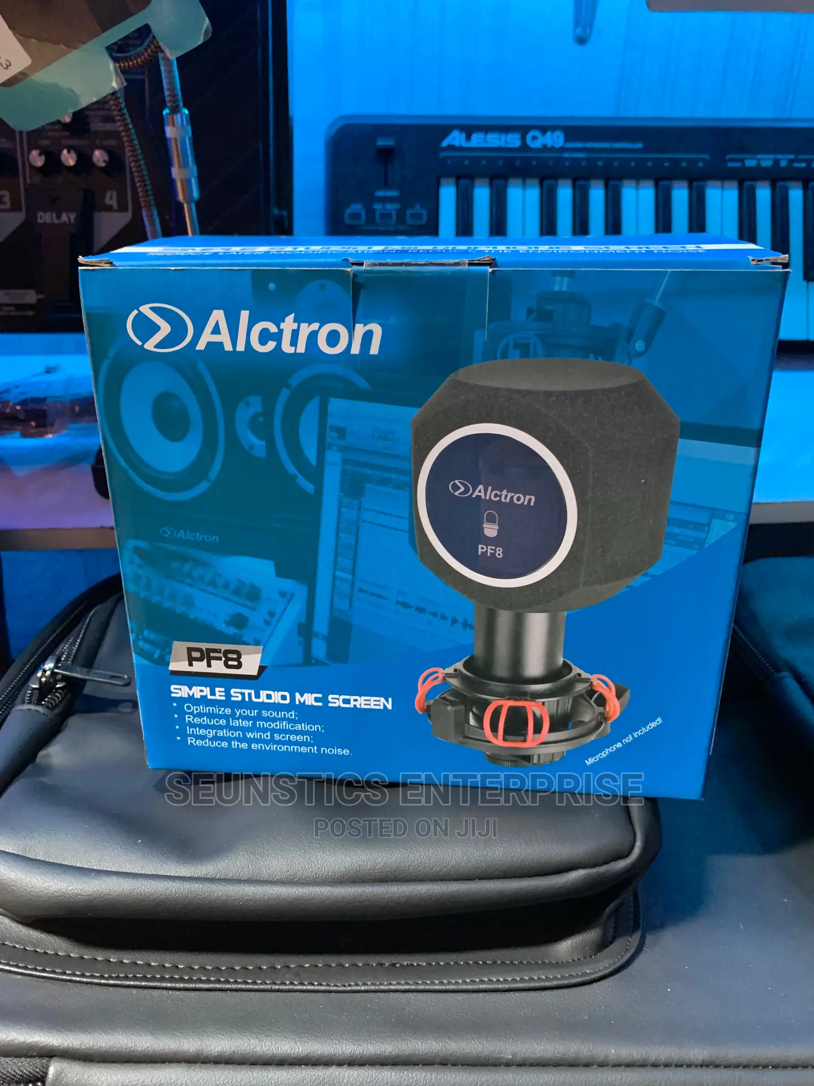 Alctron Simple Studio Mic Screen