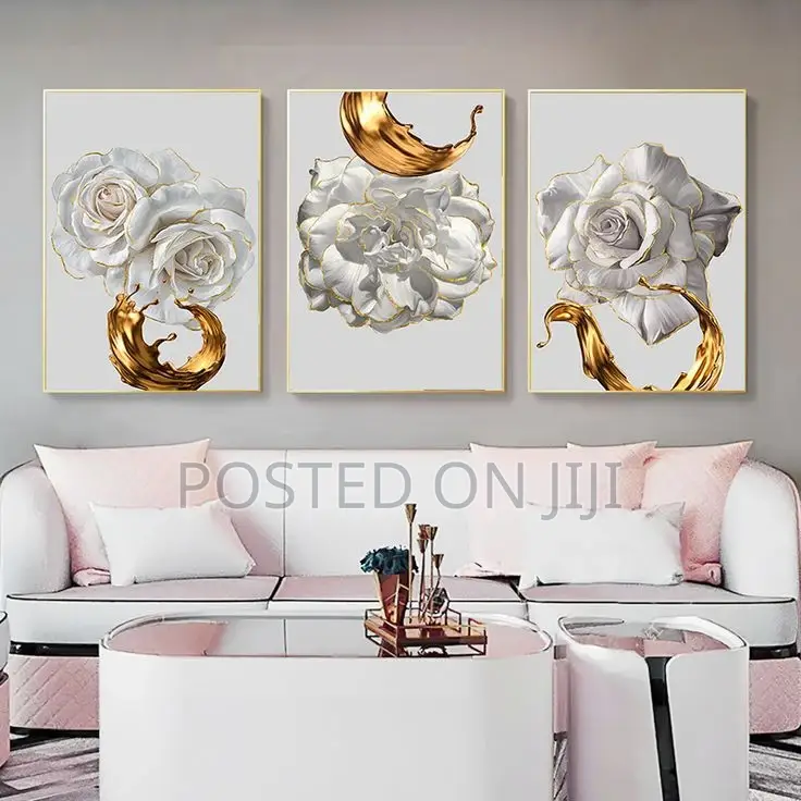 3d Off-White and Gold Coloured Flower