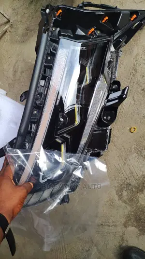 Prado 2018/2020 3 Torch Headlamp / Headlight