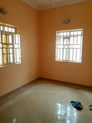 3bdrm Block of Flats in Dawaki for rent