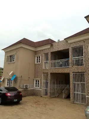 3bdrm Block of Flats in Dawaki for rent