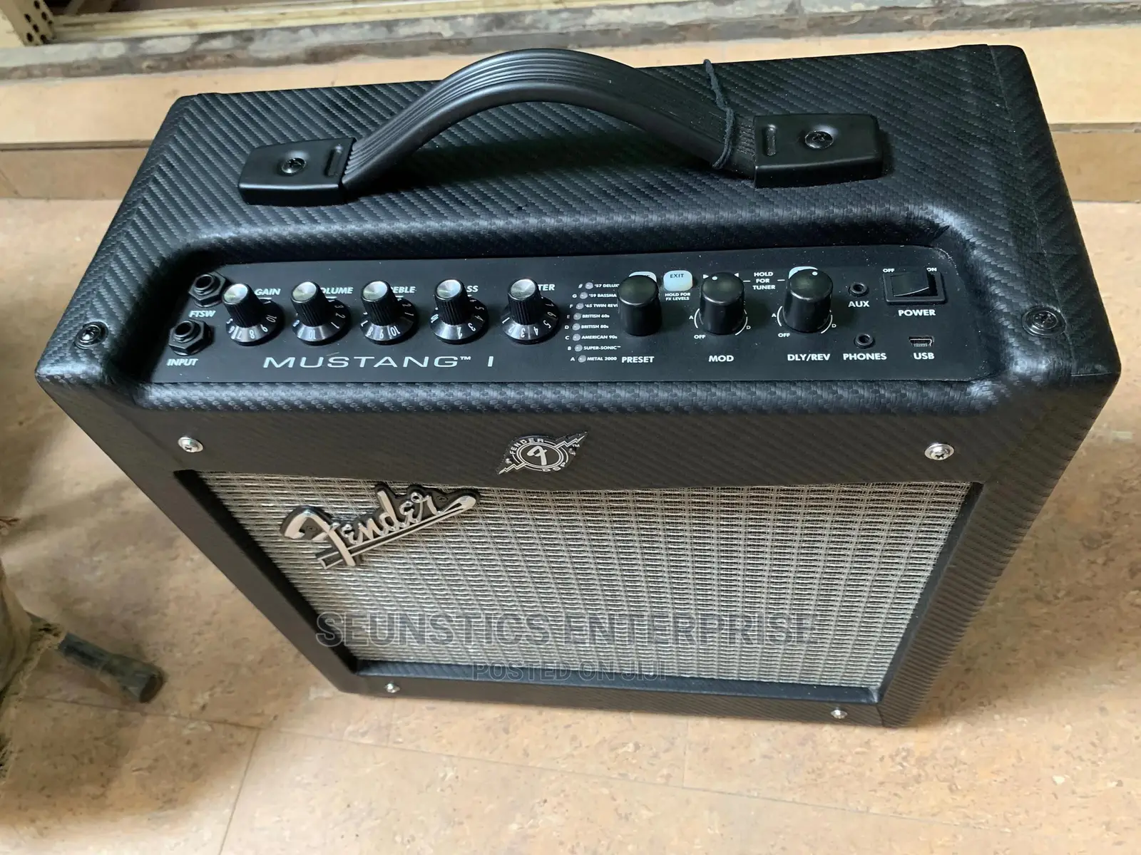 Quality Fender Mustang 1 Combo/Amplifier