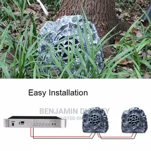 Outdoor Lawn Simulation Rock Speaker.