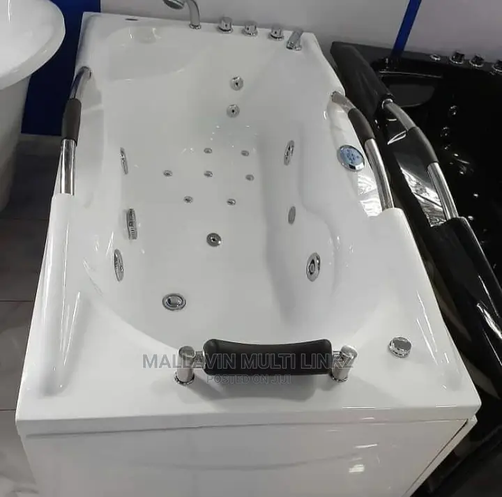 Single Head Rest Jacuzzi