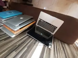 Laptop Apple MacBook 2015 8GB Intel Core I5 SSD 256GB
