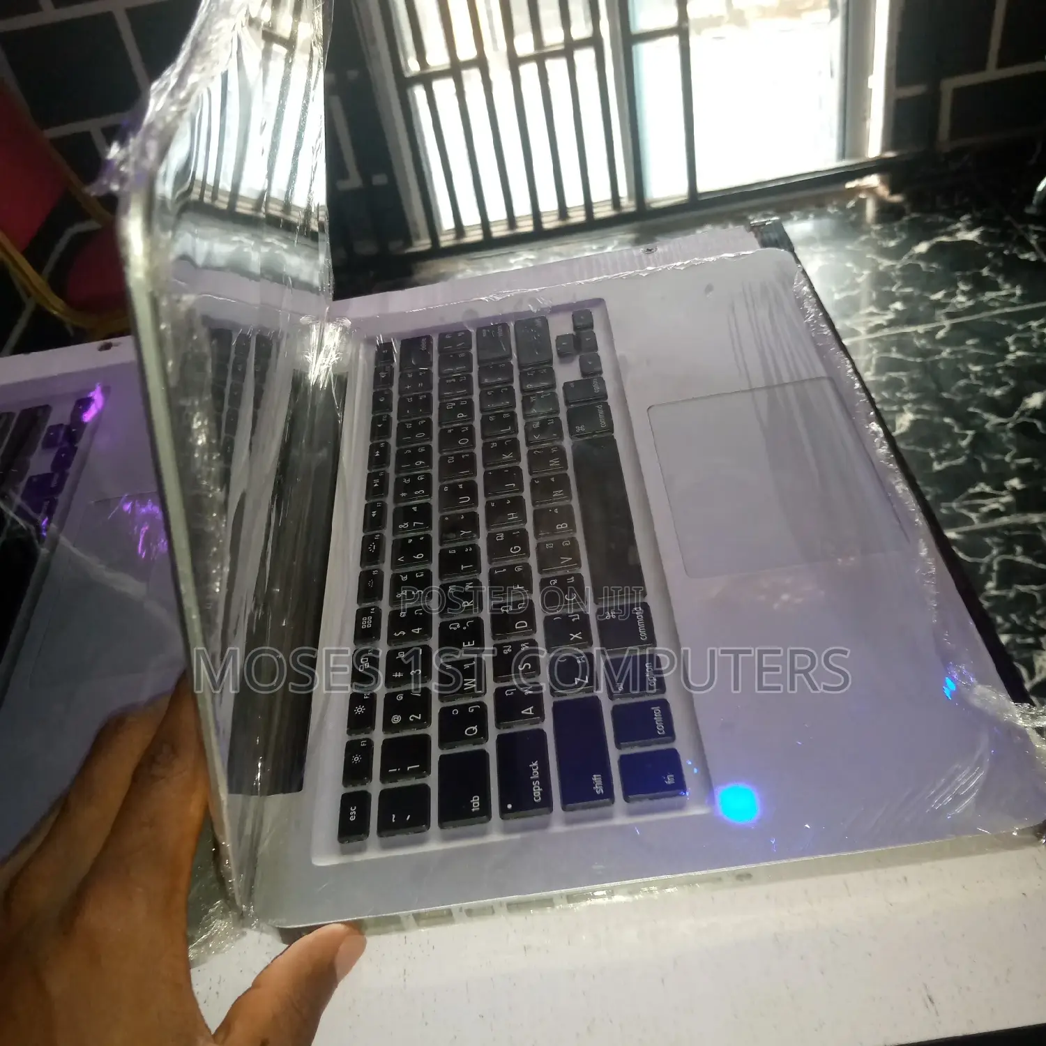 New Laptop Apple MacBook 2012 8GB Intel Core I5 HDD 1T