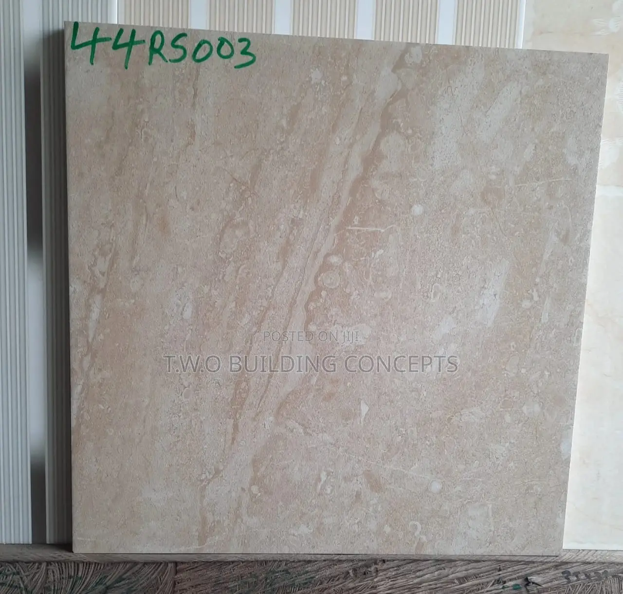 Virony 40/40cm Floor