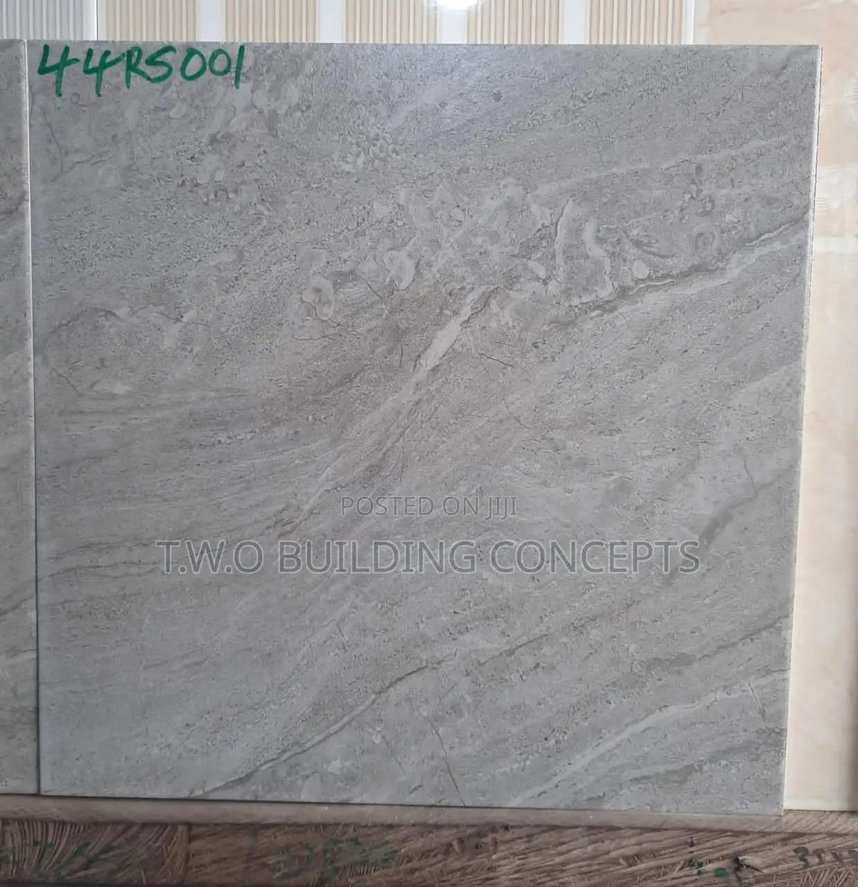Virony 40/40cm Floor