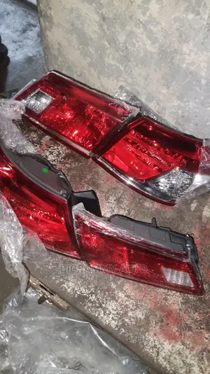 Lexus ES 350 2010 Rear Lamp