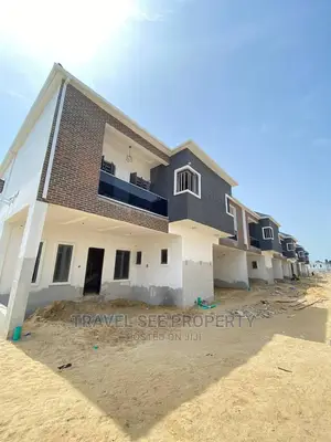 Furnished 4bdrm Duplex in Lekki Chevron for sale