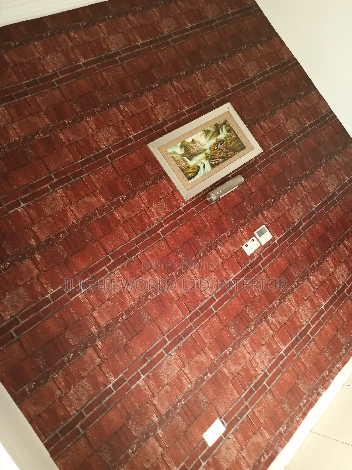 Highly Skilled Standard Wallpaper Installer.