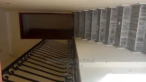 3bdrm Block of Flats in Boet Estate Adeniyi for rent
