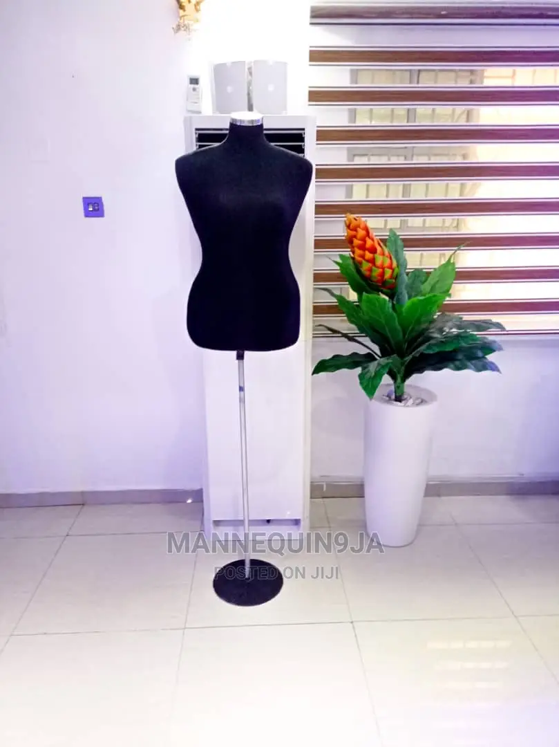 Big Hips Pinnable Mannequin