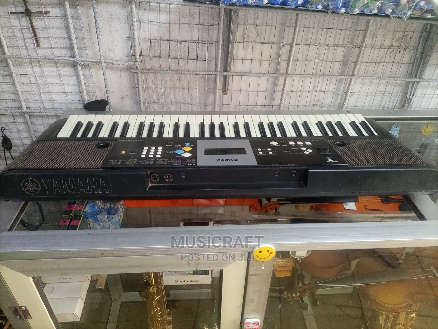 Yamaha PSR E223 Keyboard