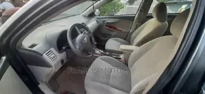 Toyota Corolla 2010 Gray