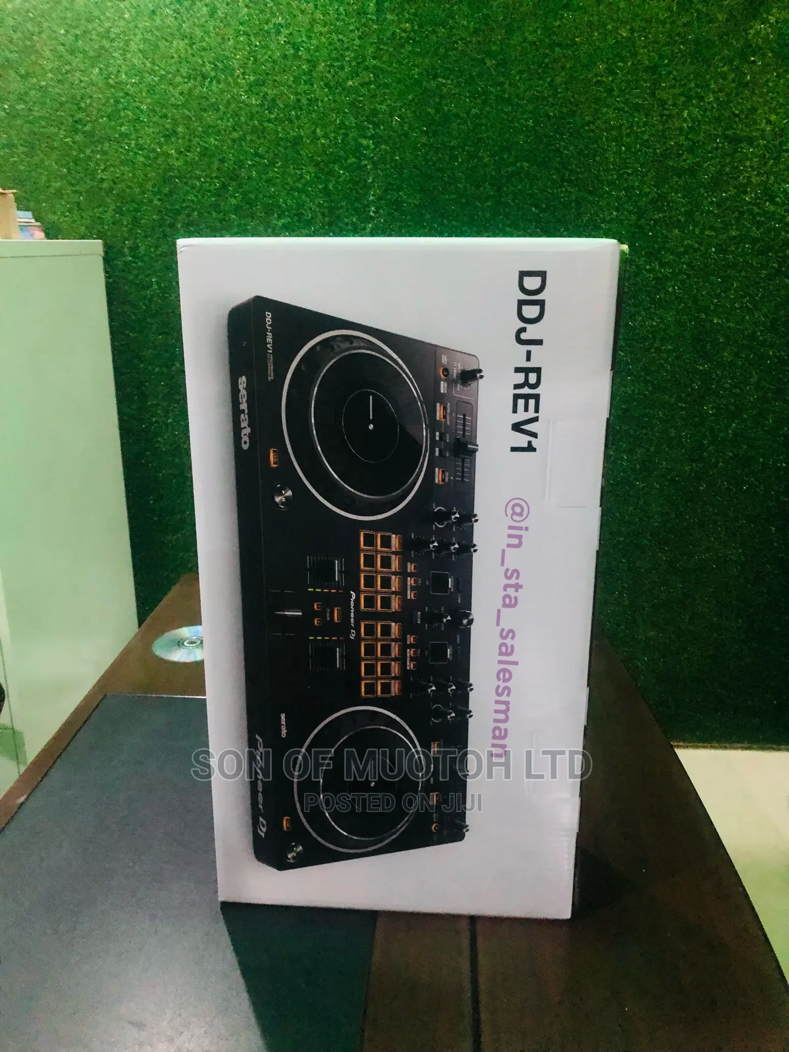 Pioneer DDJ-REV1 2 Channel Dj Controller