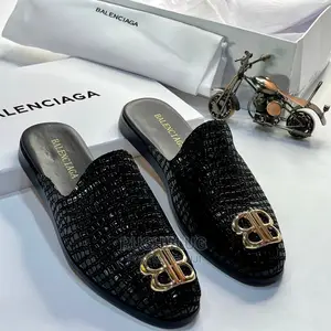 Balenciaga Lúxury Leather Half-Shoe