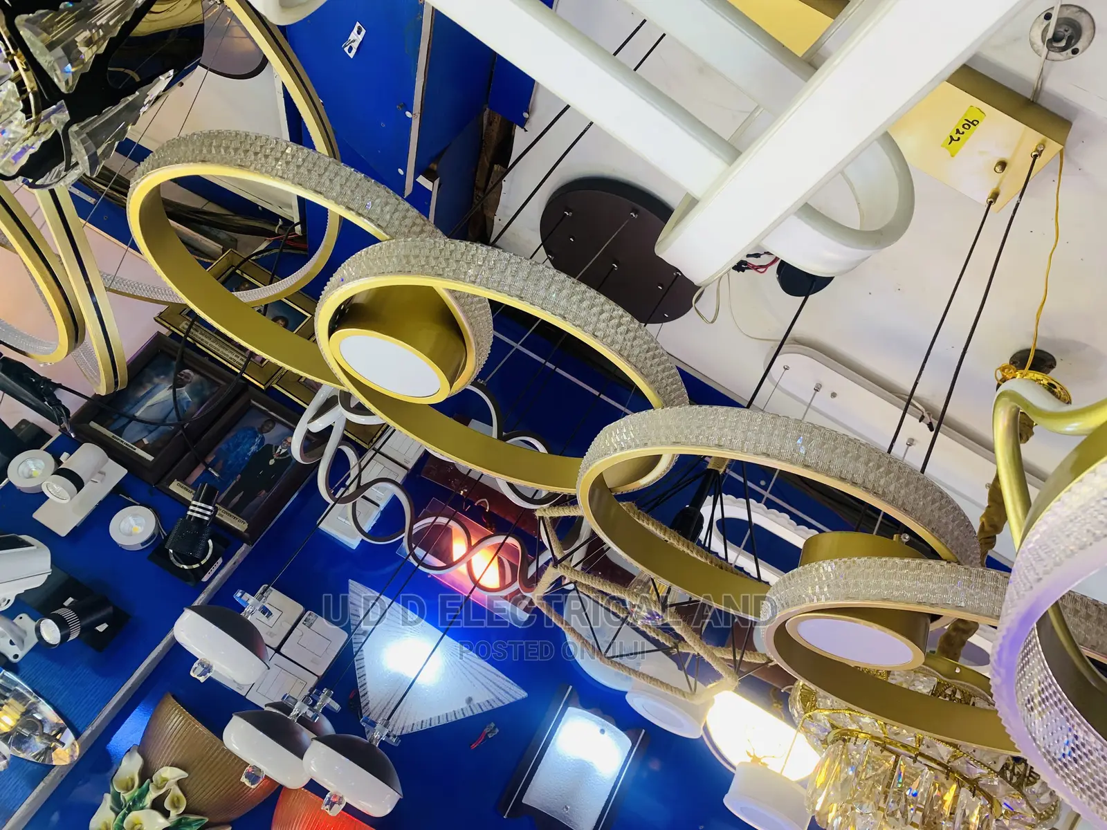 By4 Ring Luxury Led Dropping Chandelier Quality 3color