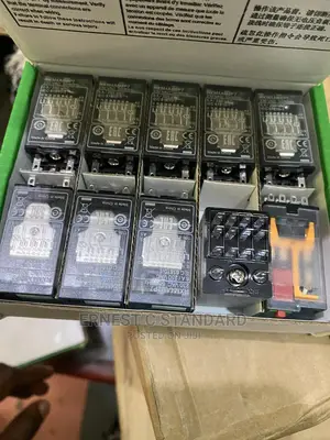 Schneider 14 Pin Relay