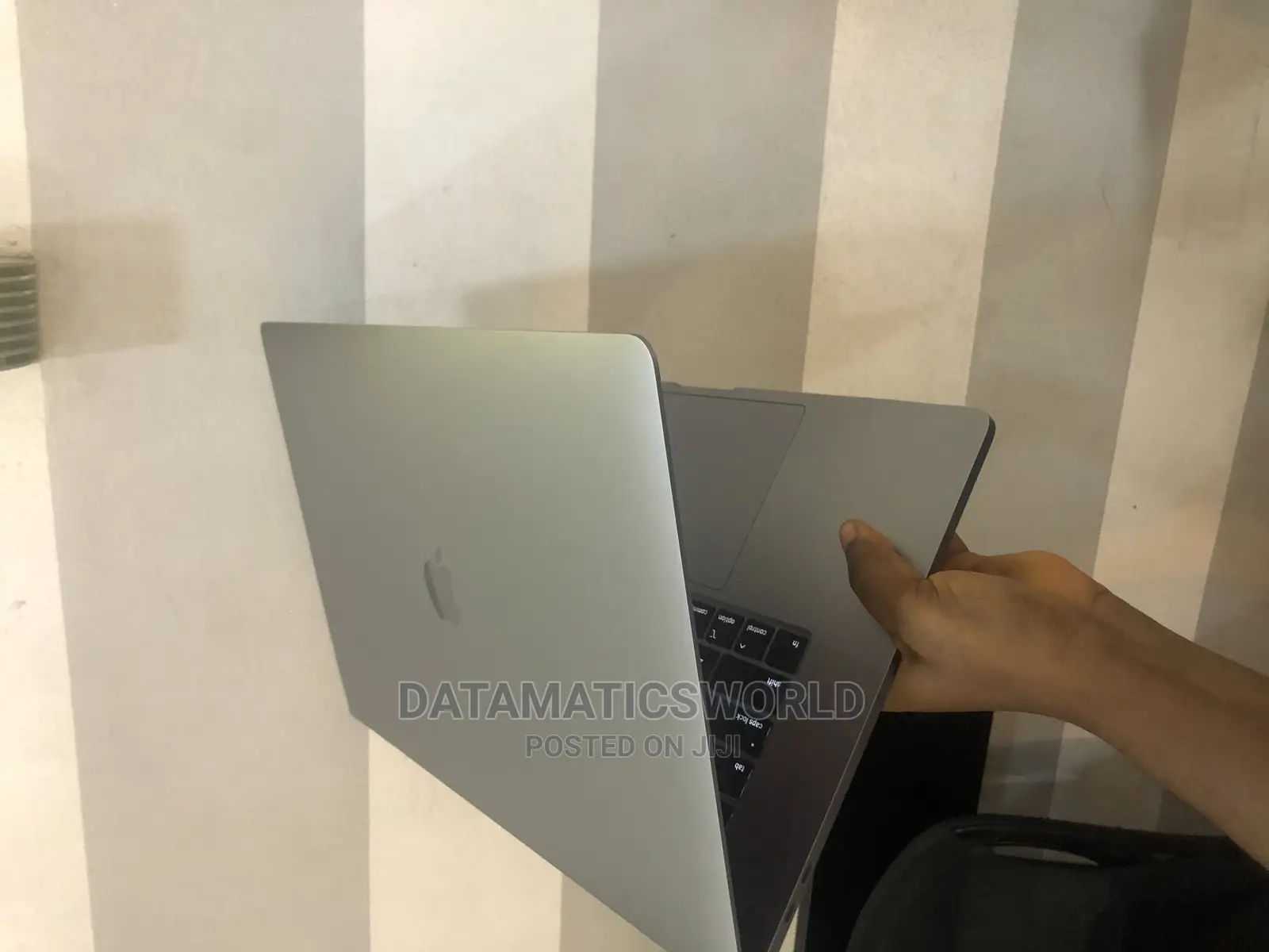 Laptop Apple MacBook Pro 2019 16GB Intel Core I7 HDD 512GB