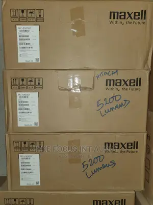 Maxell 5200 Lumens Projector