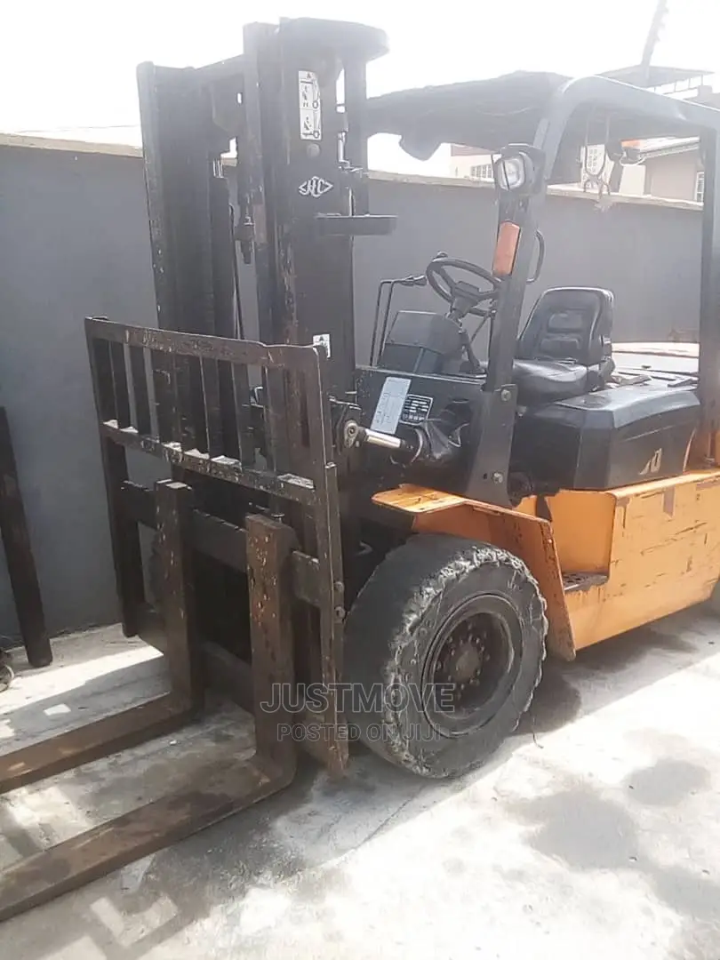 5 Tons Forklift for Hire in Ikeja