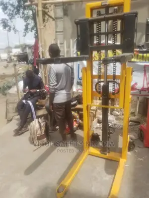 Manual Hand Stacker 1500kg