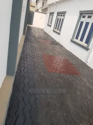 Furnished 5bdrm Duplex in Hill Crest Estate, Fagba for rent