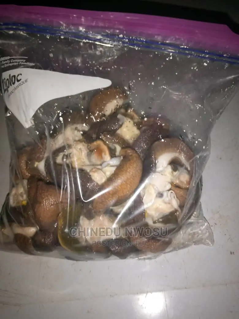 Cleaned Snail Meat