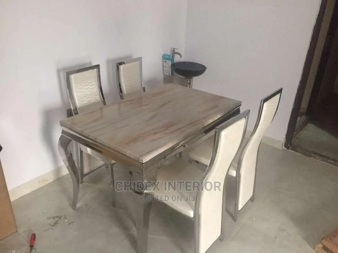 4 Seaters Marble Dining Table