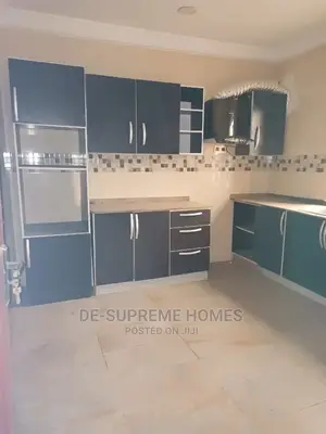 3bdrm Block of Flats in Divine Estate, Bogije for rent