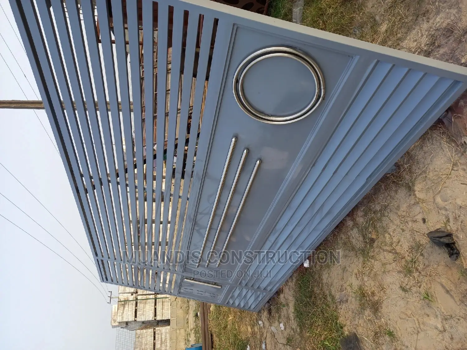 Compact Gates