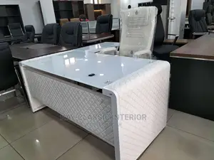 1.6mt Office Desk Glass Top