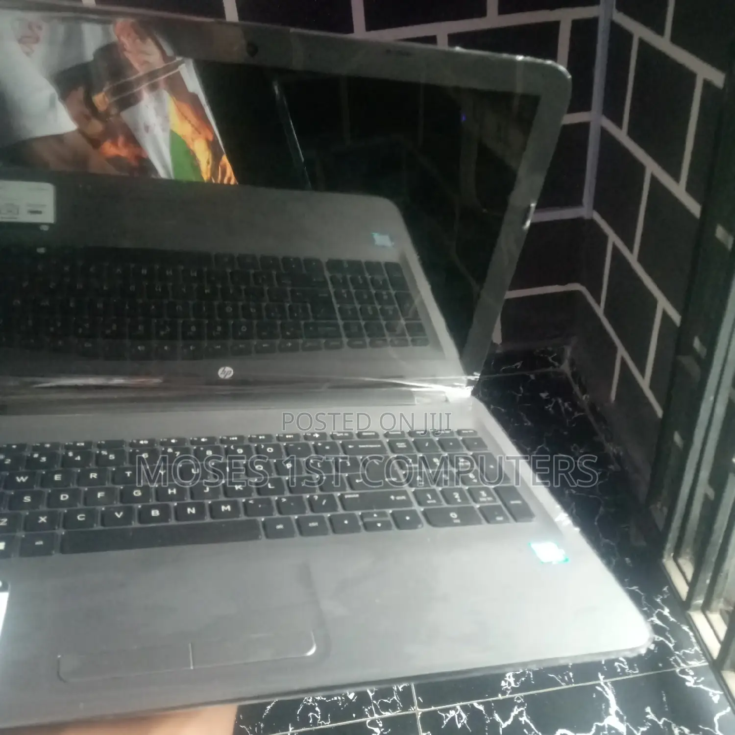 New Laptop HP 8GB Intel Core I3 SSD 1T