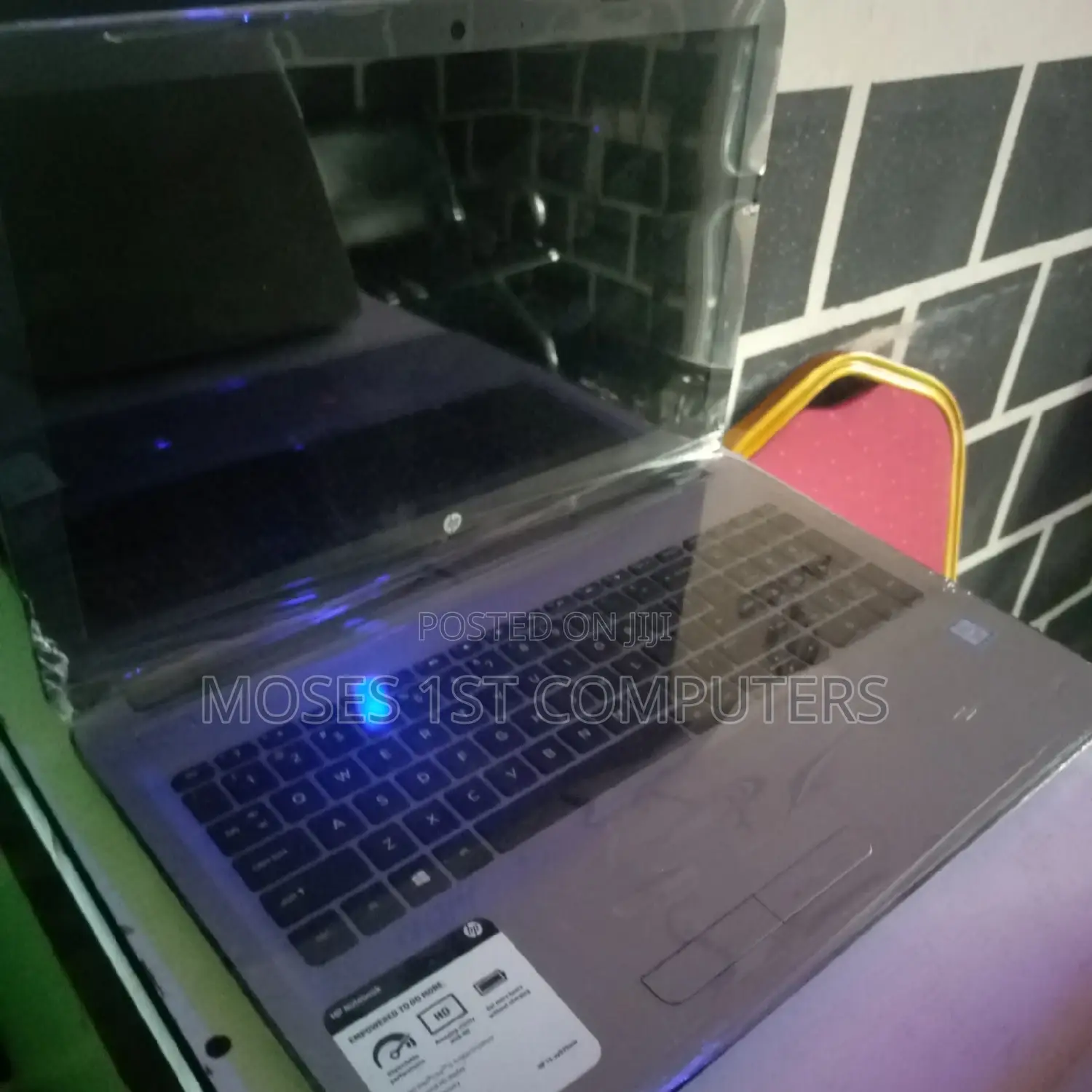 New Laptop HP 8GB Intel Core I3 SSD 1T