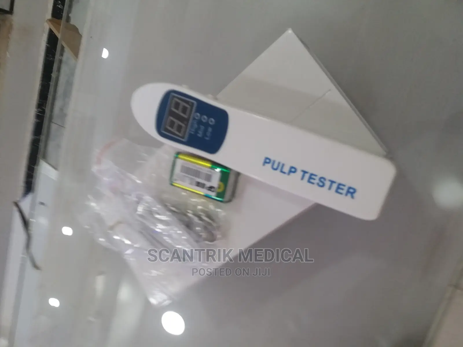 Electric Pulp Tester Testing Oral Teeth