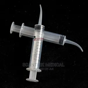 Disposable Elbow Syringe Irrigation Syringe Curved Tip Denta