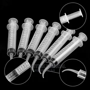 Dental Irrigation Syringe With Curved Tip - Disposable