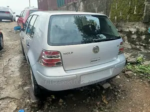 Volkswagen Golf 1.6 2001 Silver