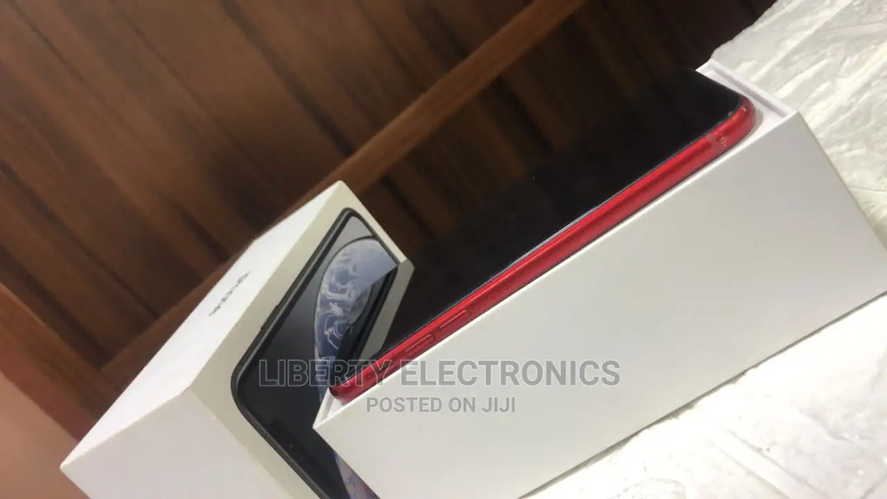 Apple iPhone XR 64 GB Red