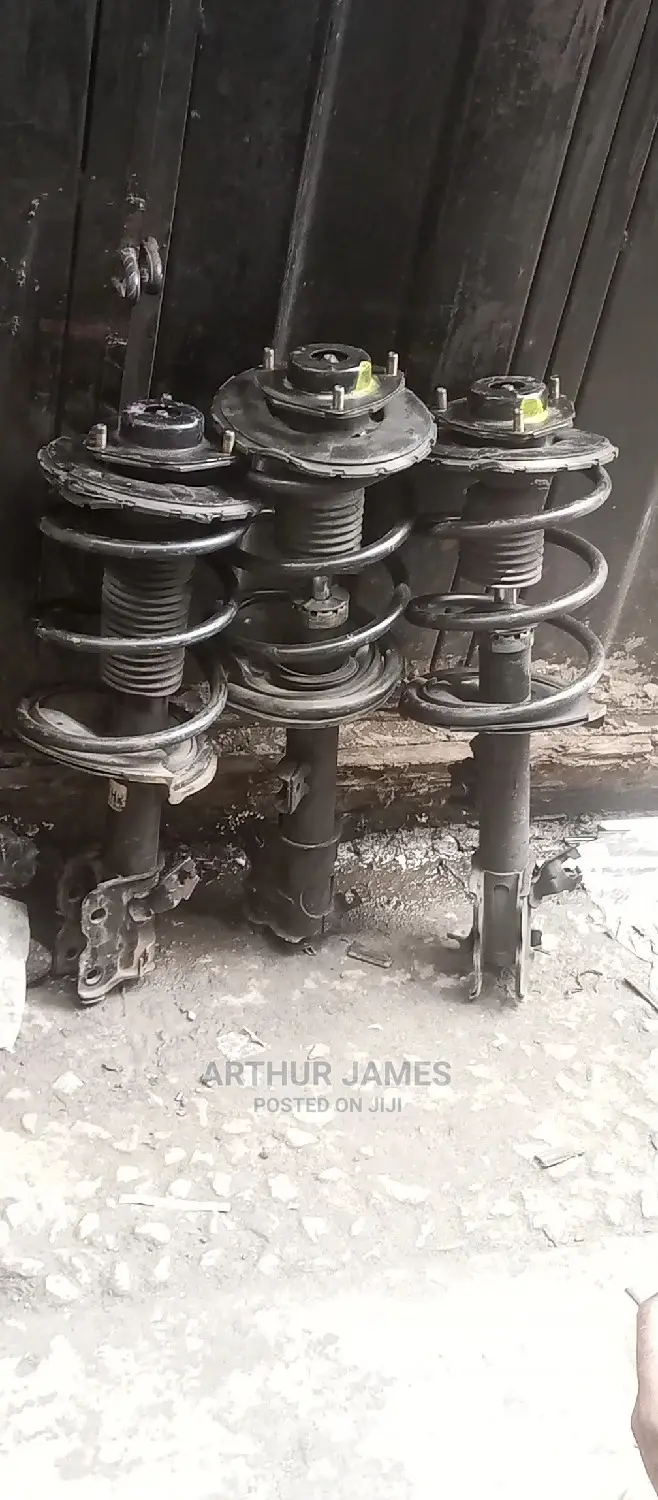Front Shock Nissan Pathfinder 2012