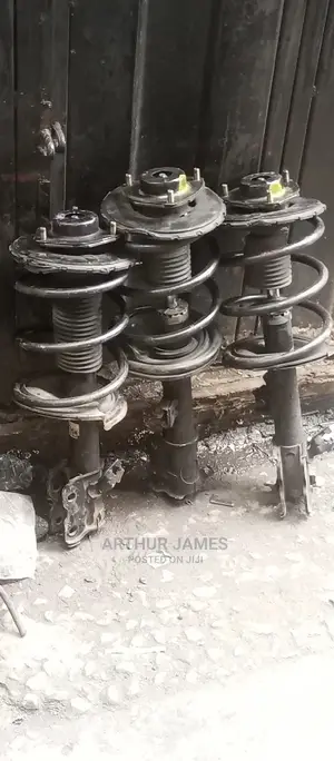 Front Shock Nissan Pathfinder 2012
