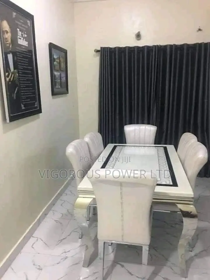 Royal Chairs And Beds