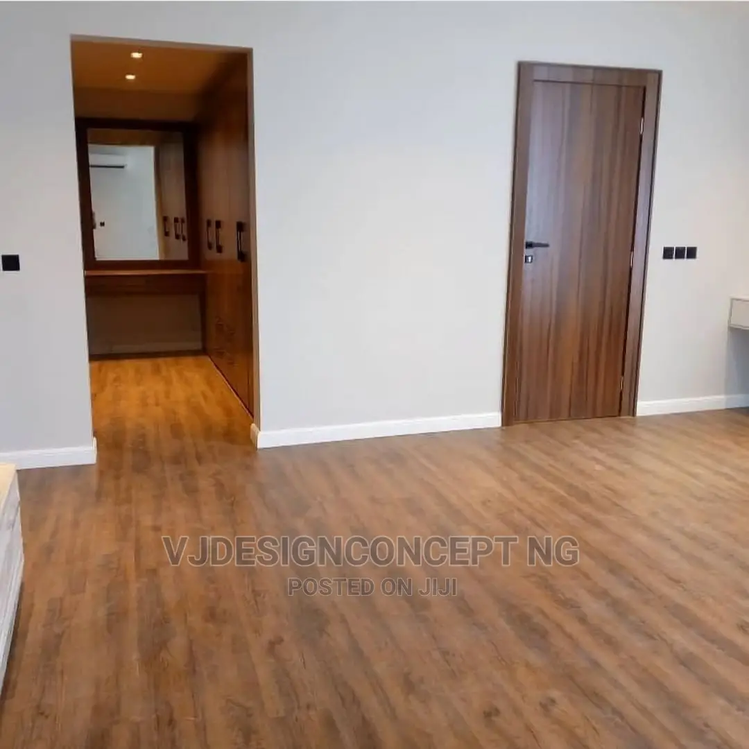 Raised Floor Wall and Floor Design