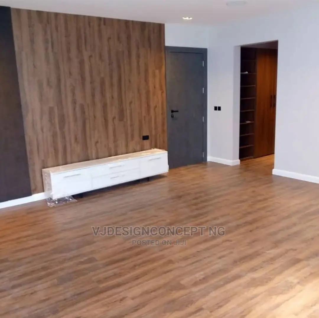 Raised Floor Wall and Floor Design