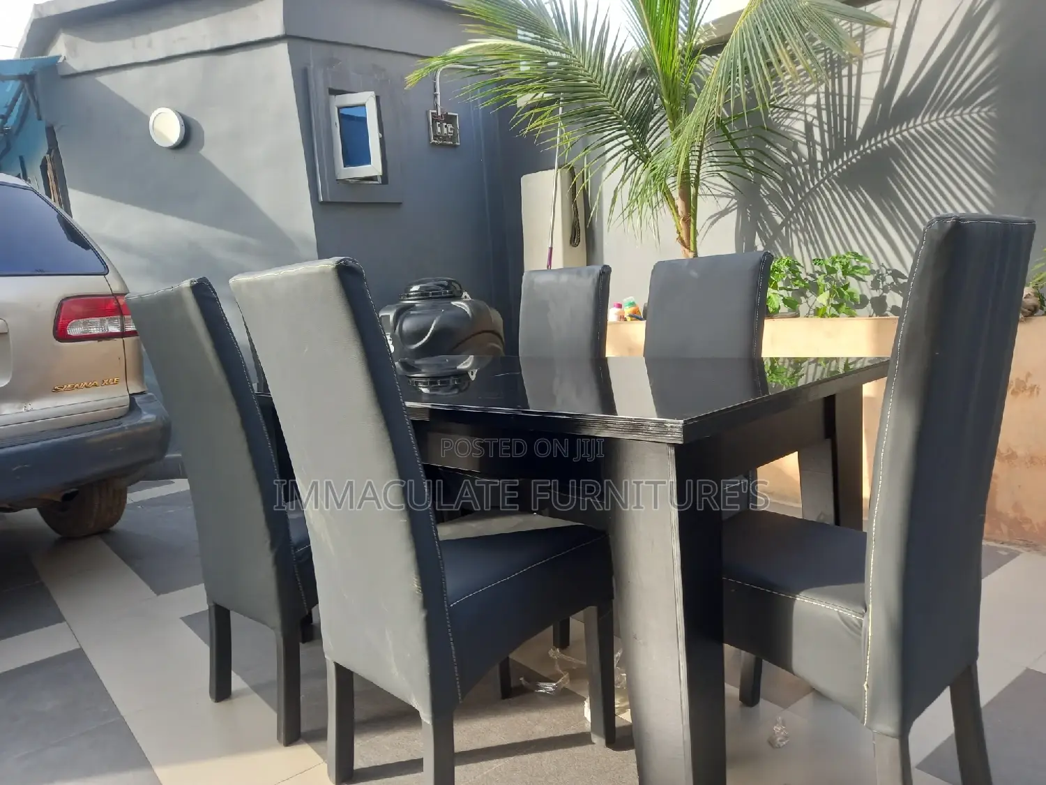 6 Seaters Dinning Table
